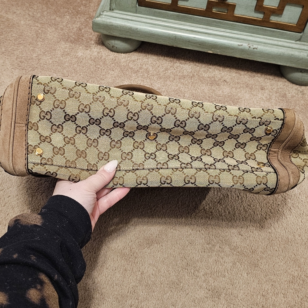 100% Authentic Gucci Running Tote Gg - image 6